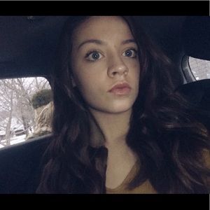 Meet your Posher, Jillian